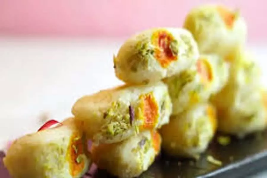 Sweet Recipe: स्वाद में बेहद लाजवाब है यह बंगाली स्वीट डिश