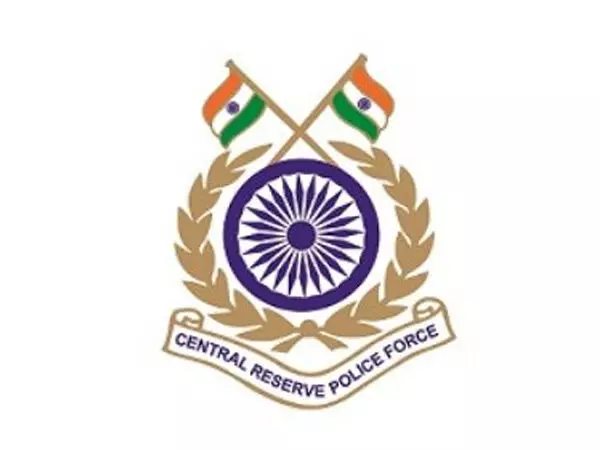 CRPF ने कोलकाता रेलवे स्टेशन पर अपने पुलिसकर्मी द्वारा कथित छेड़छाड़ की जांच शुरू की