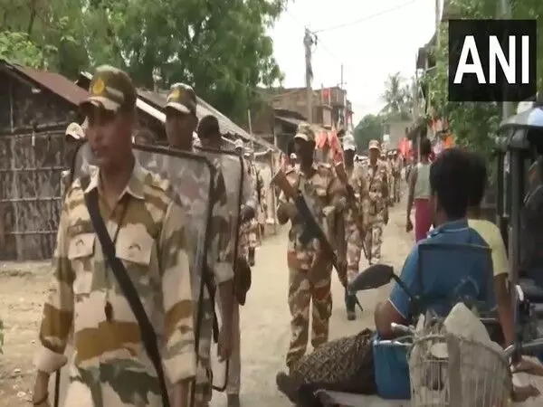 West Bengal: सुरक्षा बलों ने मतगणना के दिन से पहले संदेशखाली में फ्लैग मार्च किया
