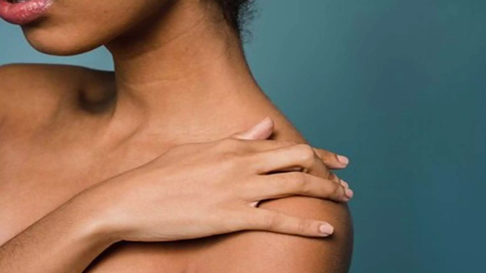 Beauty tips: गर्दन का कालापन बनता हैं खूबसूरती पर दाग ये 10 उपाए
