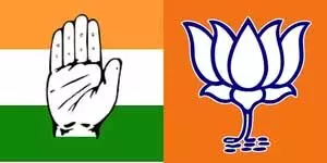 Election Commission: चुनाव आयोग के आंकड़ों में भाजपा 230, कांग्रेस 100 सीटों पर आगे