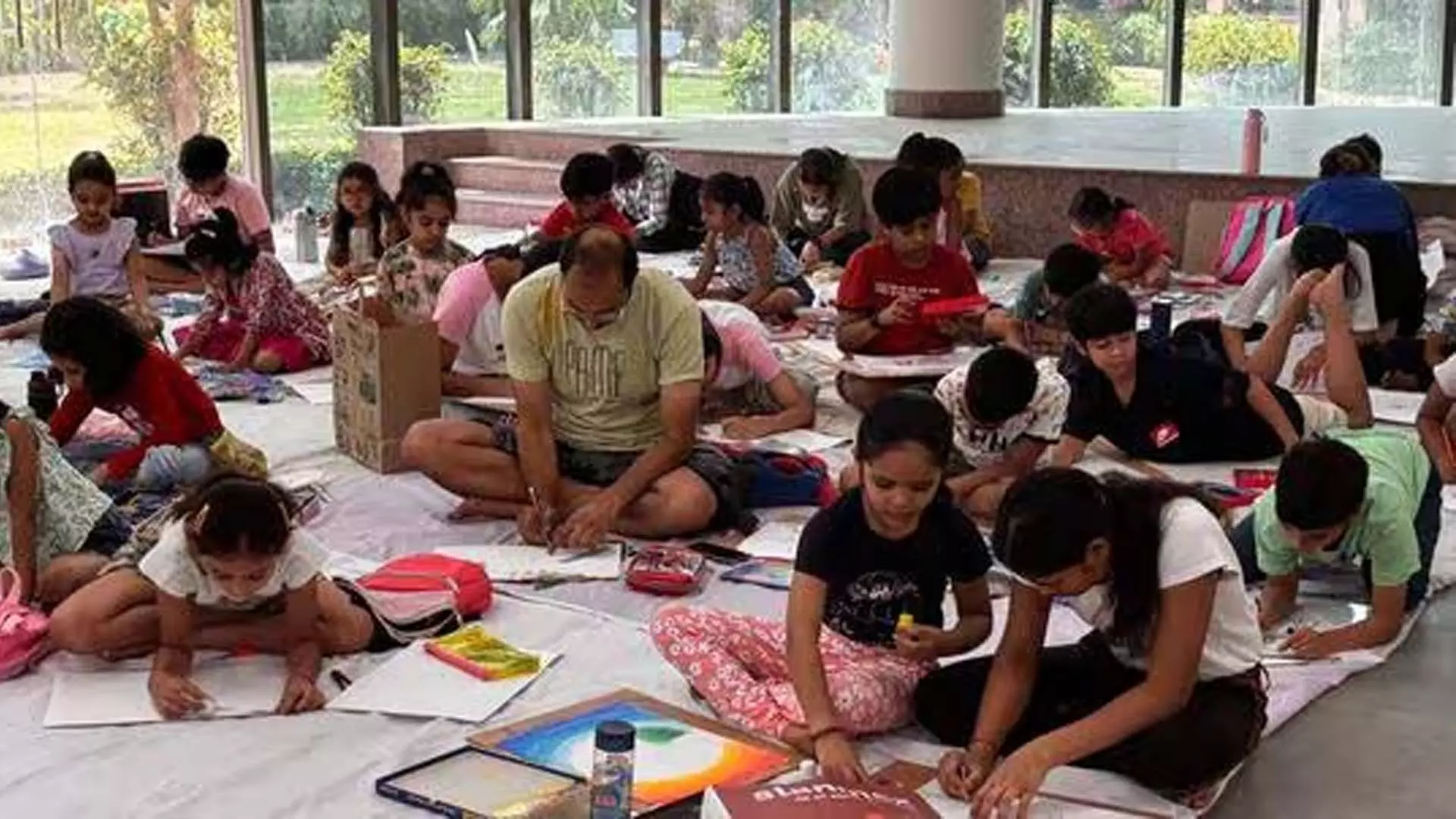 Noida Authority: कलाकार और बच्चे पर्यावरण दिवस मनाएंगे