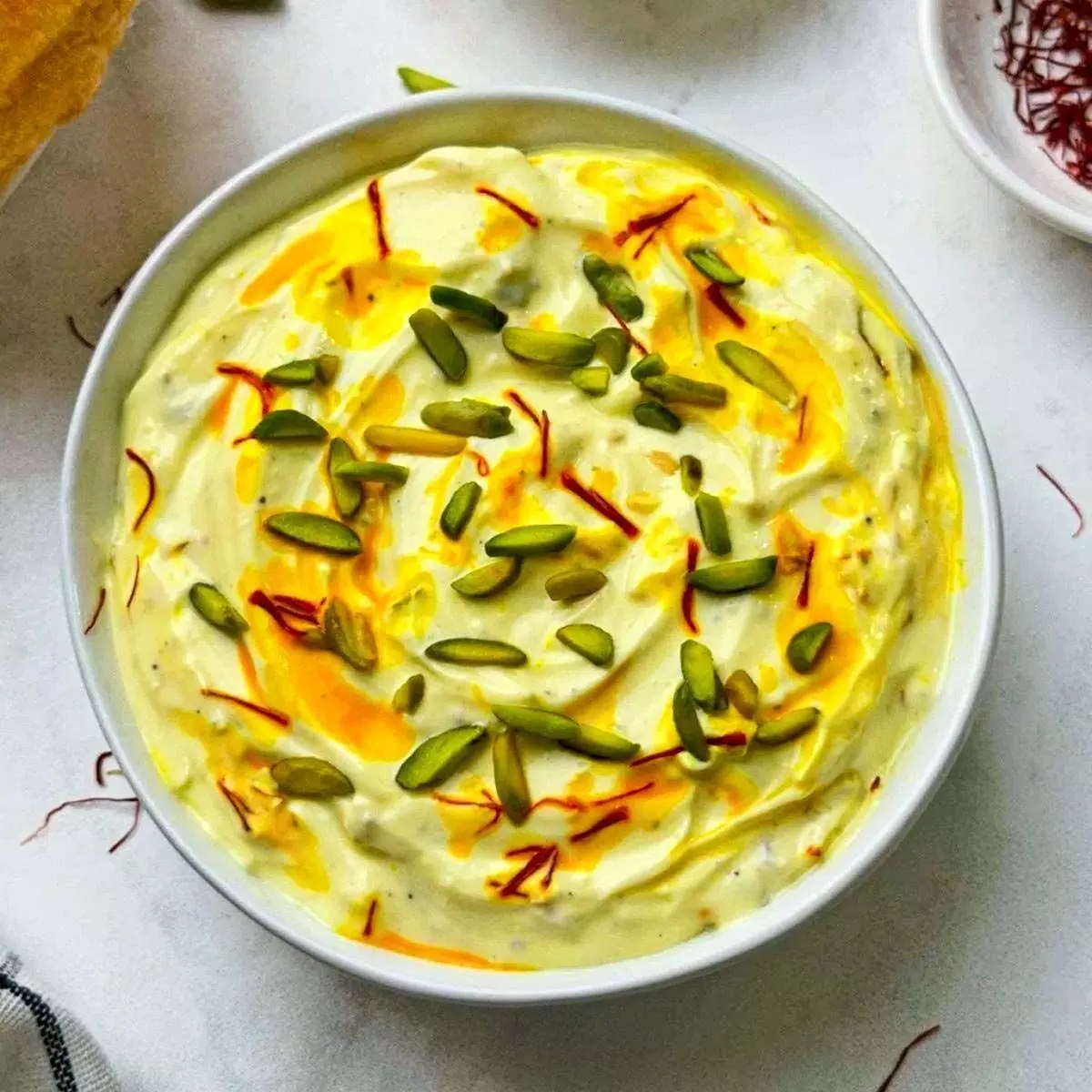 KESAR SHRIKHAND RECIPE:अब बनाइये घर पर स्वादिष्ट और हेअल्थी केसर श्रीखंड