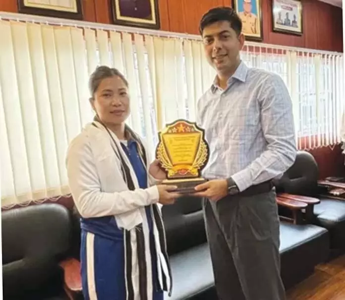 National Muaythai Championship-2024 : राजधानी पुलिस ने कांस्टेबल जोराम की उपलब्धियों का जश्न मनाया