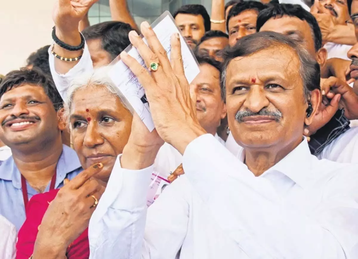Karnataka News: महत्वपूर्ण सीट पर जीत के साथ भाजपा ने कर्नाटक के ग्रामीण इलाकों में पकड़ बनाई