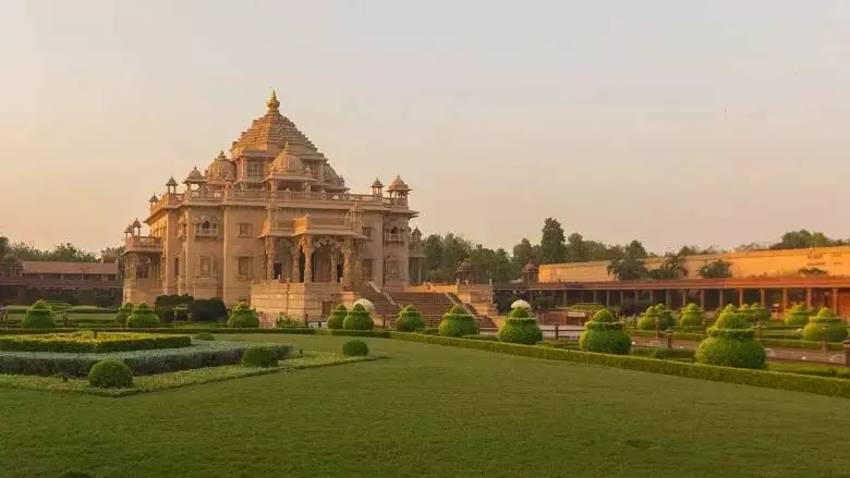 Places to visit in Gandhinagar: गांधीनगर में घूमने के लिए बेहतरीन जगह