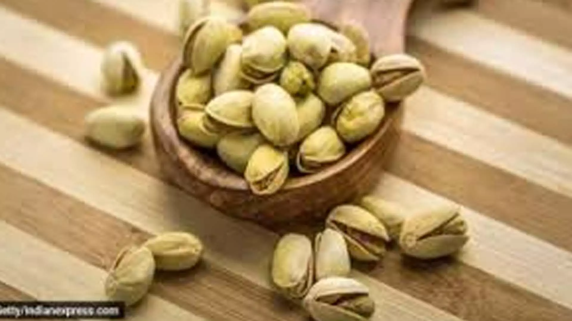 Pistachios are popular nuts:पिस्ता खाने से घटा सकते है अपना वजन डाइट में शामिल  करें ये तीन तरीके