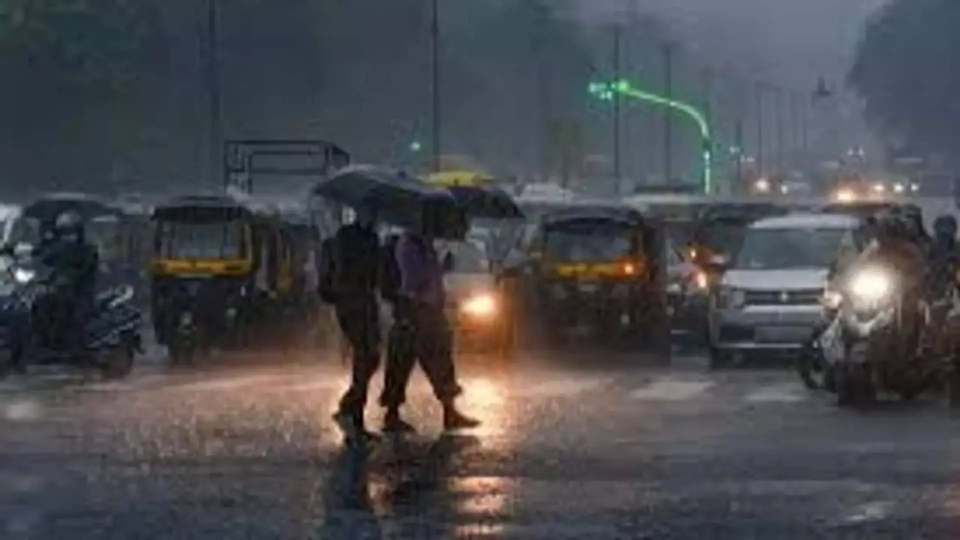 Mumbai में मौसम की पहली प्री-मानसून वर्षा हुई