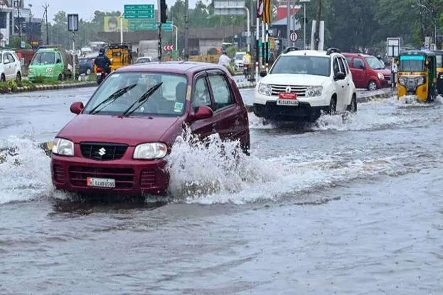 Kerala rain: पांच दिनों तक बारिश का अनुमान, सात जिलों में येलो अलर्ट