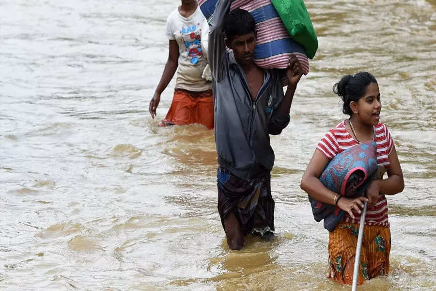 Sri Lanka: लगातार खराब मौसम के कारण मरने वालों की संख्या बढ़कर हुई 30