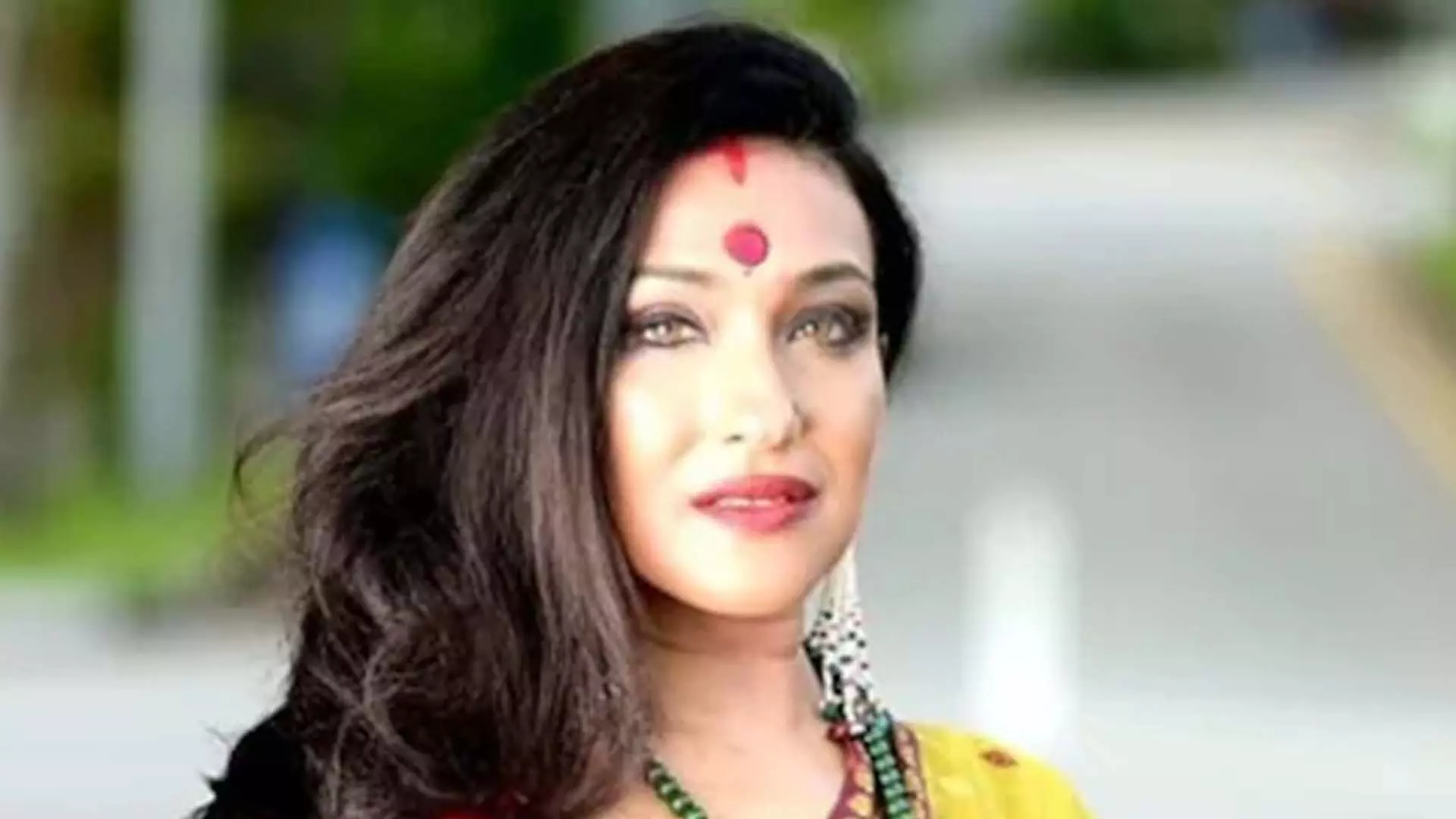 Kolkata: बंगाल राशन वितरण मामले में अभिनेत्री रितुपर्णा सेनगुप्ता के खिलाफ नया समन जारी