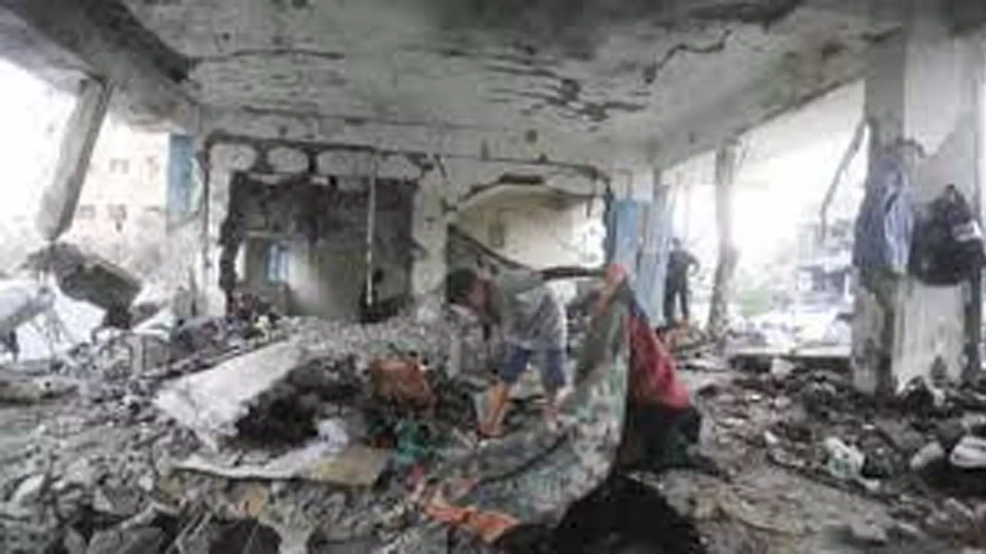 Gaza: इजराइल ने मध्य गाजा में संयुक्त राष्ट्र द्वारा संचालित स्कूल पर हमला किया 40 लोग मारे गए