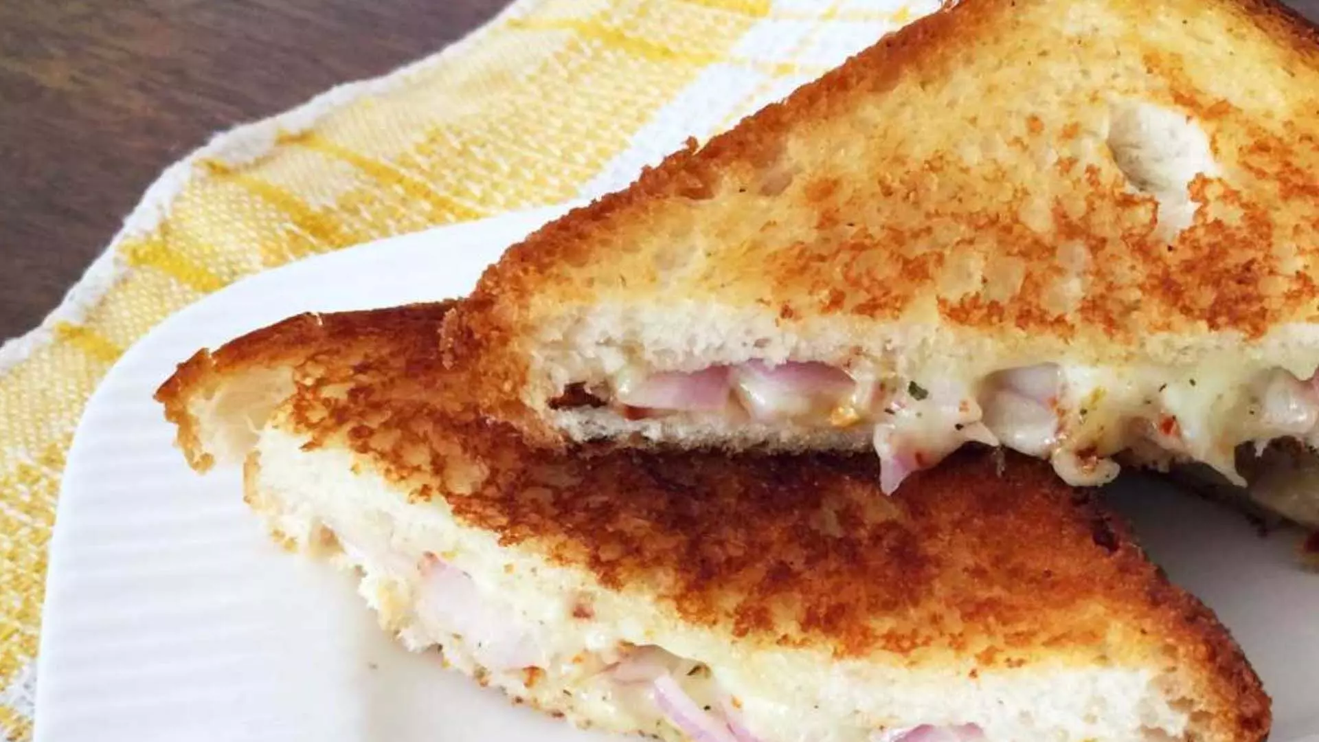 Sandwich:आलू मसाला सैंडविच के साथ लगाएं नाश्ते में तड़का जरूर ट्राई करे