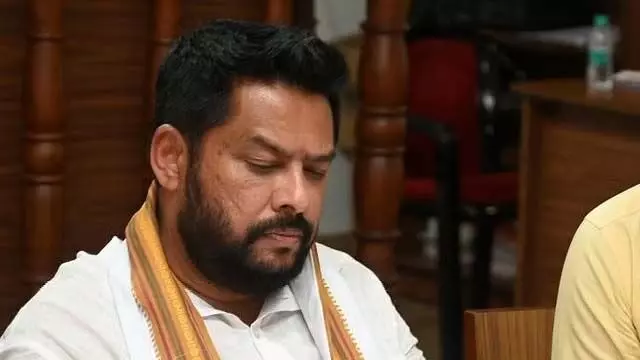 Karnataka: राज्यपाल ने मंत्री बी नागेंद्र का इस्तीफा स्वीकार किया