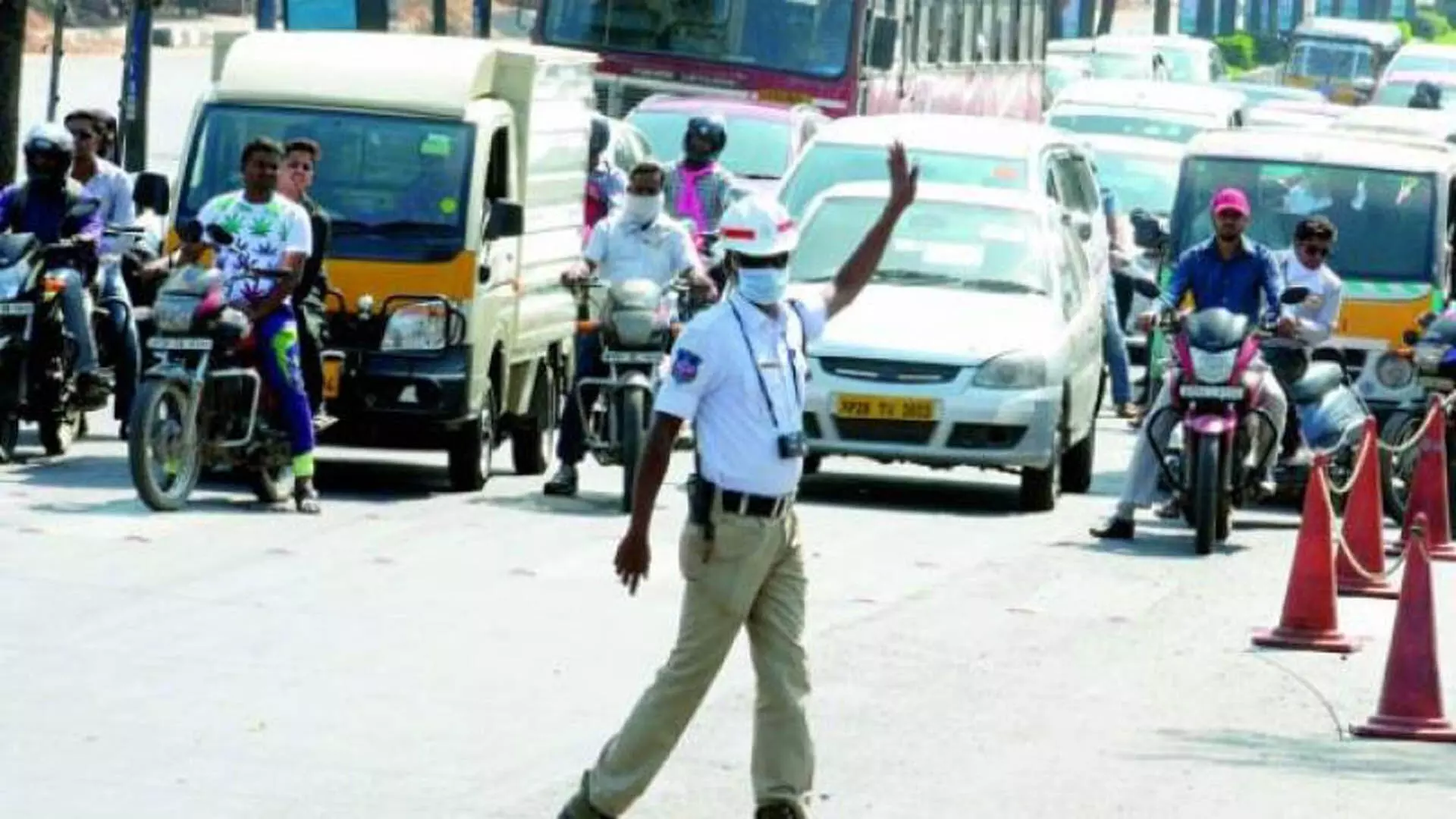 Hyderabad पुलिस ने मछली प्रसादम के सुचारू वितरण के लिए यातायात में परिवर्तन किया