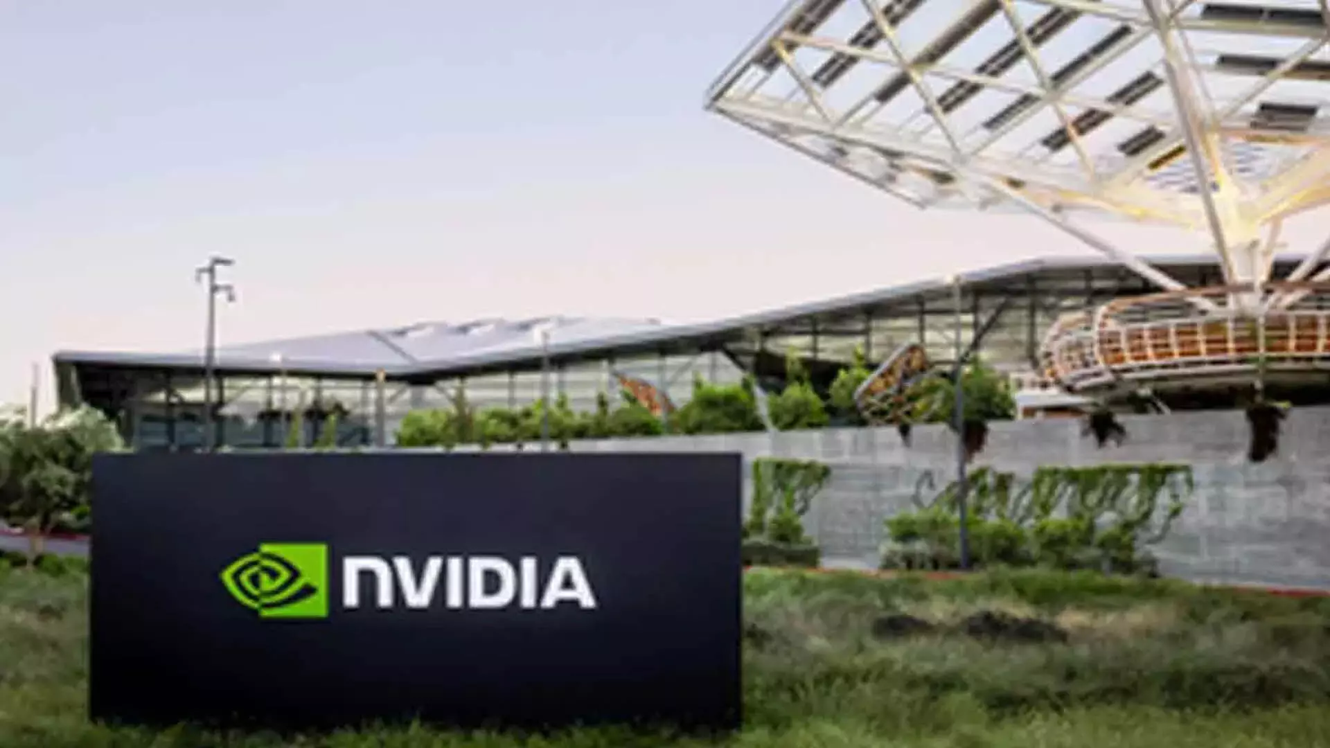 Nvidia ने Apple को पछाड़कर दूसरी सबसे मूल्यवान कंपनी का खिताब जीता