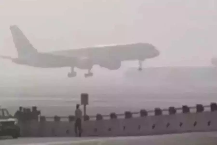 भारी बारिश और आंधी के कारण Chennai airport पर 35 उड़ानें विलंबित