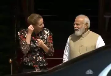 Prime Minister को हमलावर ने मारा धक्का