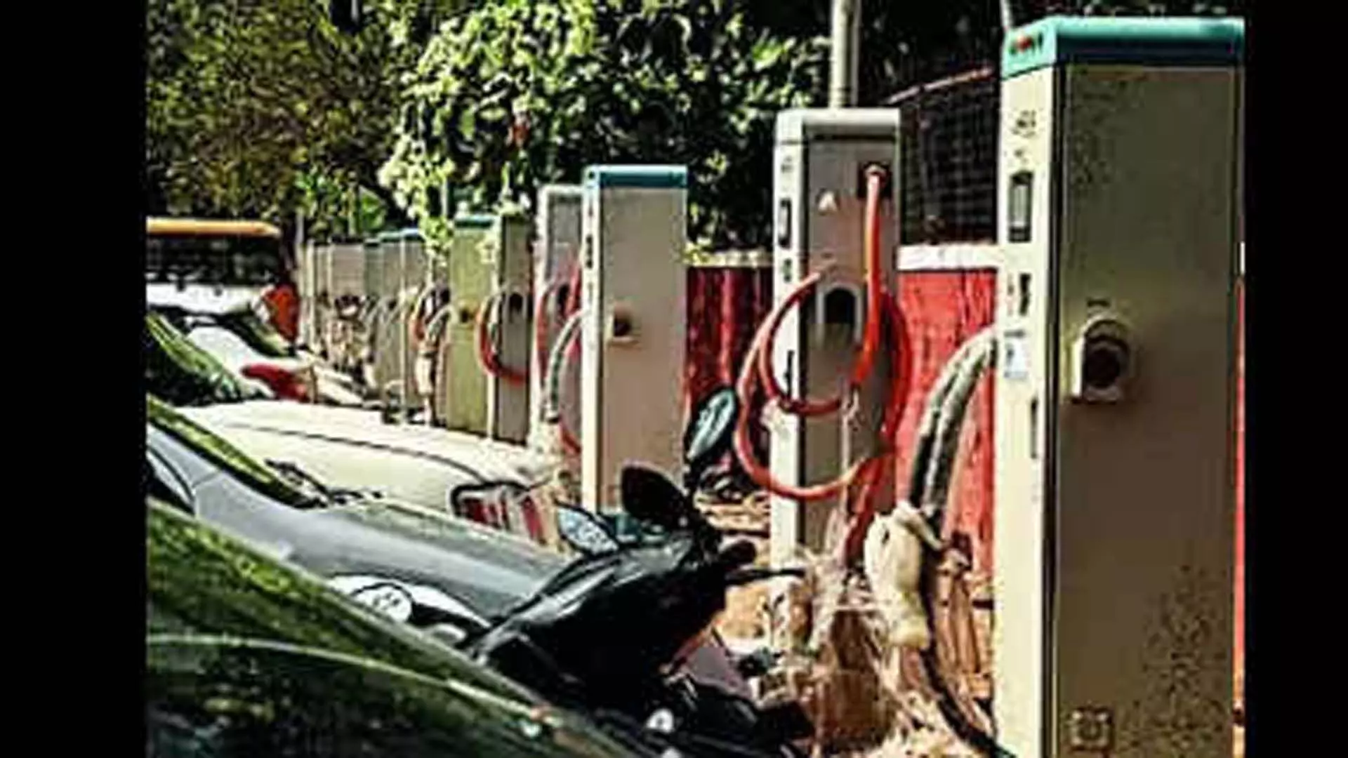 Agartala News : त्रिपुरा ने ईवी चार्जिंग स्टेशनों के लिए धन मांगा