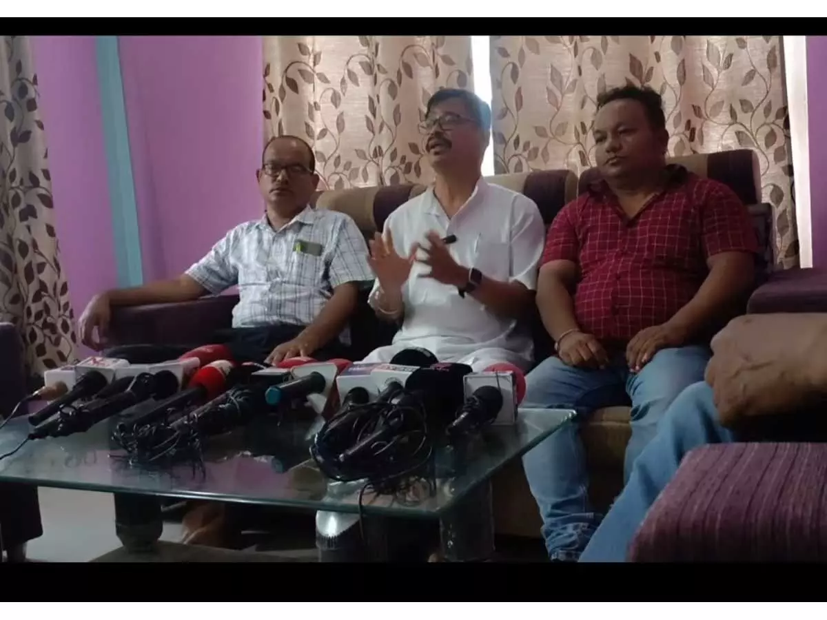 Assam news : एपीसीसी गौरीसागर ब्लॉक ने प्रेस कॉन्फ्रेंस कर गौरव गोगोई की जीत का जश्न मनाया