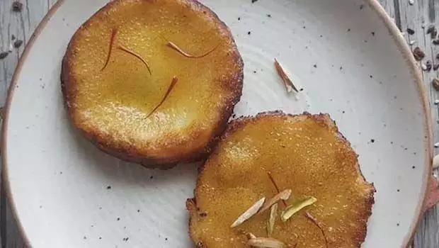 Shahi Malpua Recipe: शाही मालपुआ बनाये कुछ इस तरह जानिए रेसिपी