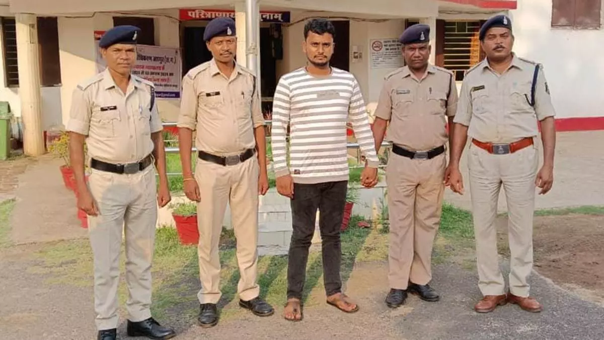 Gangrape मामले में फरार आरोपी गिरफ्तार, 10 महीने से पुलिस को दे रहा था चकमा