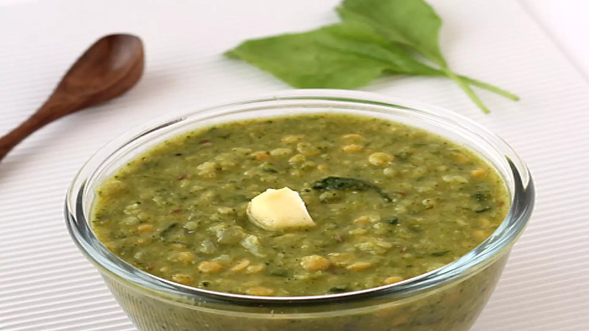 Spinach Dal:दाल पालक जायकेदार होने के साथ यह डिश होती है सेहत की दोस्त