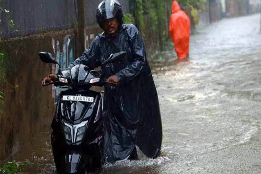 Kerala में भारी बारिश की संभावना, पांच जिलों में ऑरेंज अलर्ट