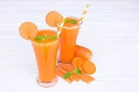 Carrot Milk : जानिए कैसे बनती है गाजर दूध की स्पेशल रेसिपी
