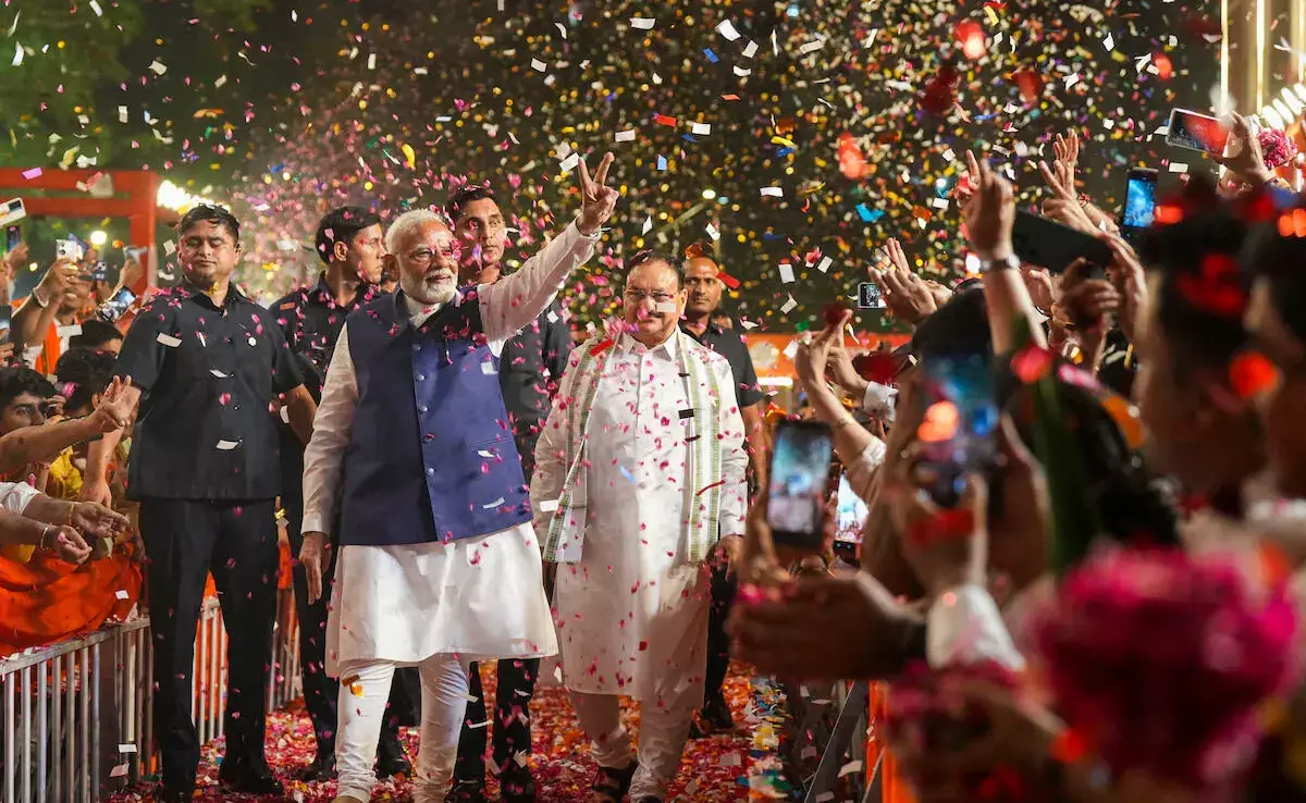 Narendra Modi Oath Ceremony: शपथ के लिए आने लगे फोन, राजनाथ, नितिन गडकरी, कुमारस्वामी और ज्योतिरादित्य सिंधिया का भी नाम