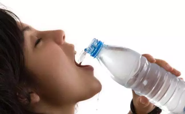 Water for the brain: दिमाग के लिए बहुत जरूरी है पानी पीना,जानिए बच्‍चे को  कितना पानी पिलाये