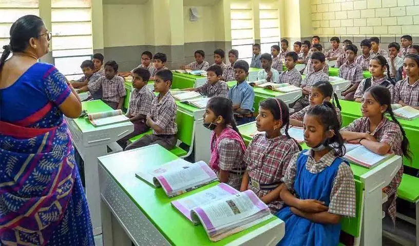 Hyderabad News: 16,000 बच्चे स्कूल से बाहर