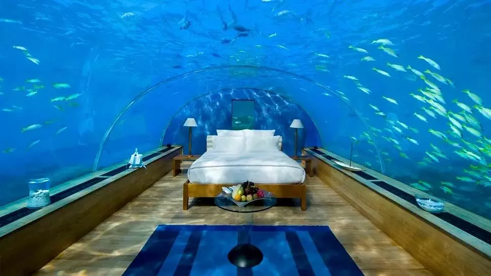 Amazing view underwater hotel: पानी के नीचे का अद्भुद नजारा पेश करते हैं ये प्रसिद्ध अंडरवाटर होटल