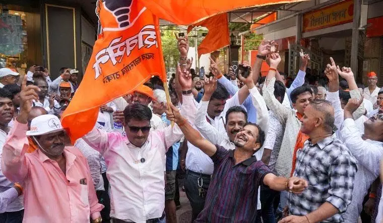Maharashtra : मतदाताओं की आवाज़ भाजपा ने महाराष्ट्र में खुद ही भारत गठबंधन के पक्ष में रुख मोड़ा
