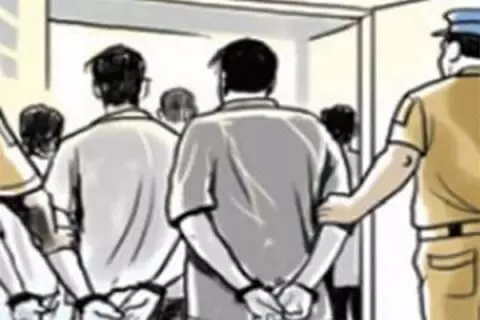 Gurugram : एक्सप्रेसवे पर स्कूटी से जा रही महिला पर कातिलाना हमला कर फरार हुए 4 गिरफ्तार