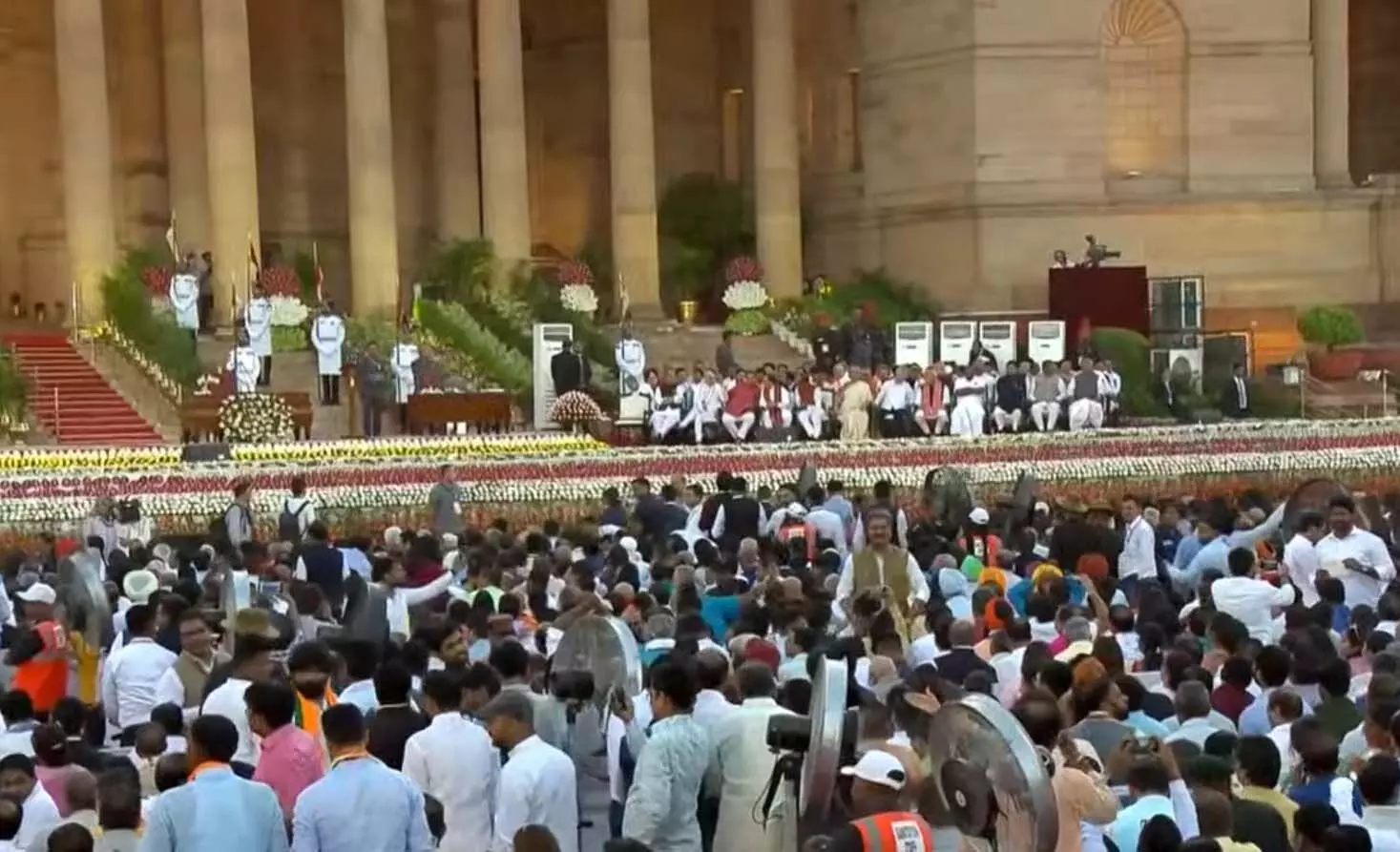Modi Oath Ceremony: राष्ट्रपति भवन पहुंचे नरेंद्र मोदी, तीसरी बार प्रधानमंत्री बनने जा रहे