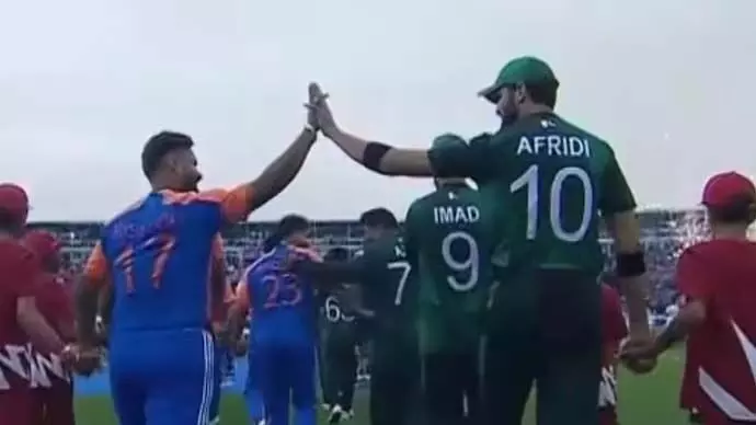 IND vs PAK: राष्ट्रगान से पहले शाहीन अफरीदी और ऋषभ पंत की दोस्ती वायरल