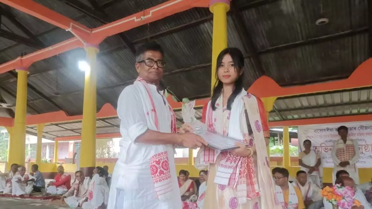 Assam news :  जमुगुरीहाट में 30 मेधावी छात्रों को सम्मानित किया गया