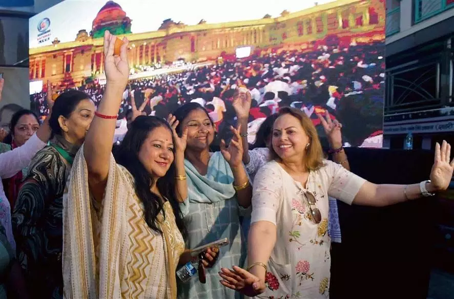 चंडीगढ़ BJP ने प्रधानमंत्री के शपथ ग्रहण समारोह का जश्न मनाया
