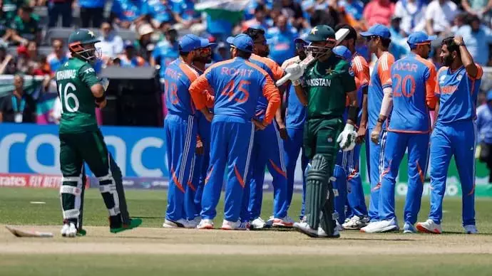 Cricket: वकार यूनुस ने पाकिस्तान के खिलाफ मैच जीतने के बाद भारतीय टीम के संतुलन की प्रशंसा की