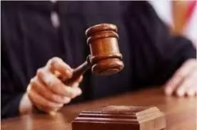 Dhanbad Court : नाबालिग से दुराचार के आरोपी को 22 वर्ष की कैद