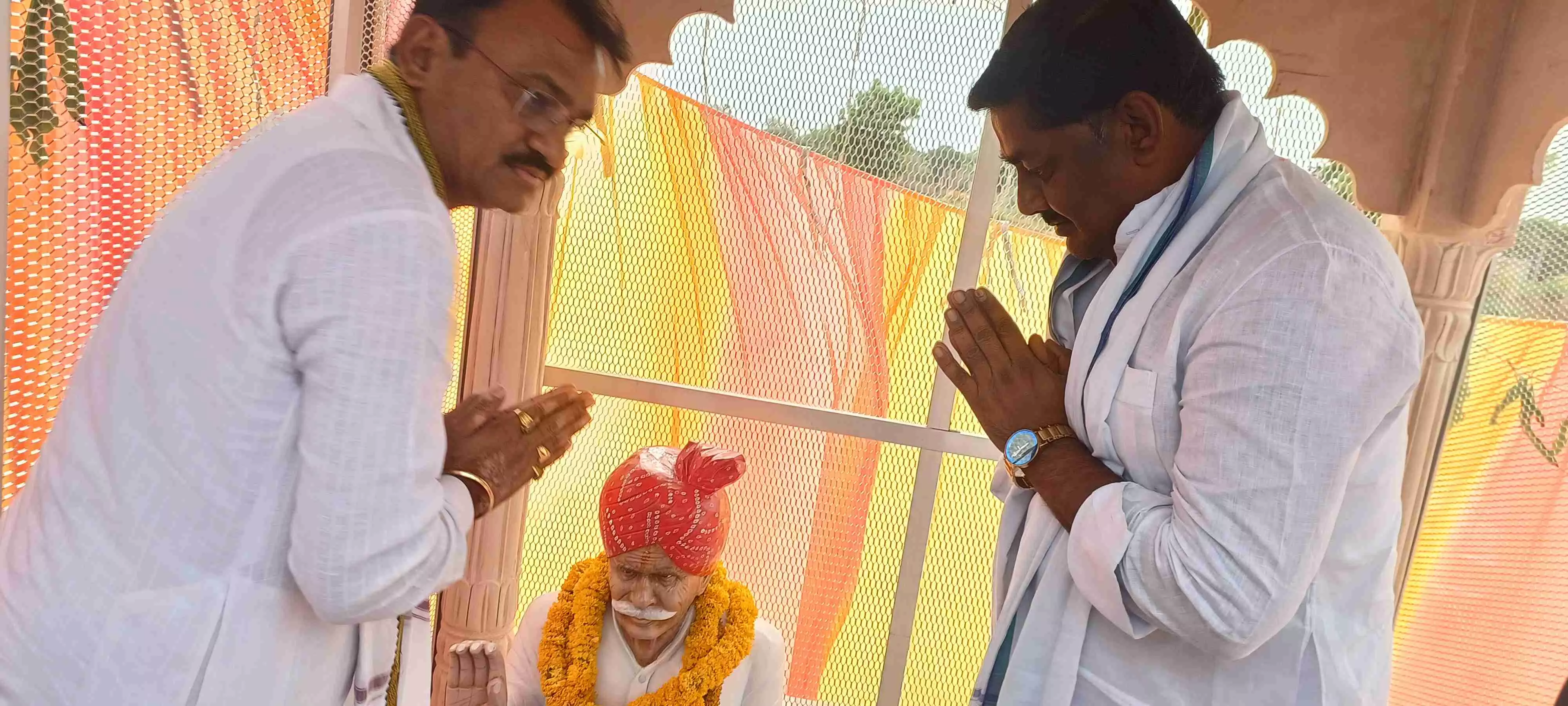 jaipur : उप मुख्यमंत्री डॉ. प्रेमचंद बैरवा ने हमीरपुरा में मूर्ति प्राण प्रतिष्ठा समारोह में की शिरकत