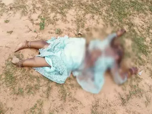CG Breaking: तालाब के किनारे मिली महिला की खून से सनी लाश