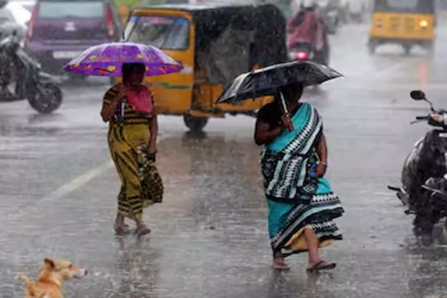 Mumbai: ज्यादा बारिश का अलर्ट, जानें आने वाले दिनों में कैसा रहेगा मॉनसून का मौसम