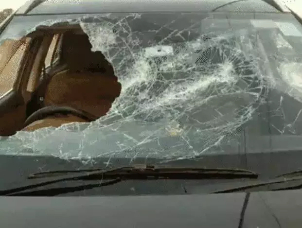 बीजेपी MLA के भतीजे पर हमला, कार में भी तोड़फोड़