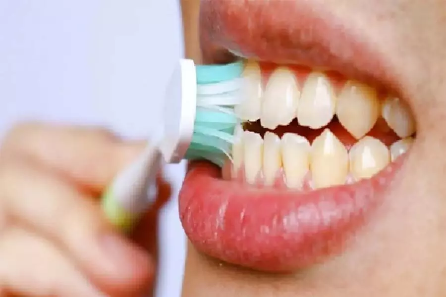 Tamil Nadu: दांत साफ कर रहे बच्चा के गले में फंसा टूथब्रश