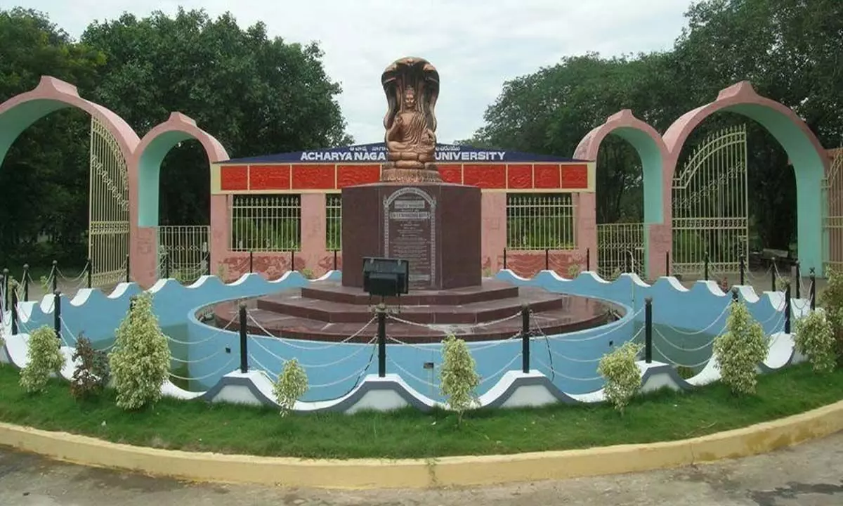 Andhra Pradesh News: वाईएसआर की प्रतिमा हटाने से आचार्य नागार्जुन विश्वविद्यालय में तनाव
