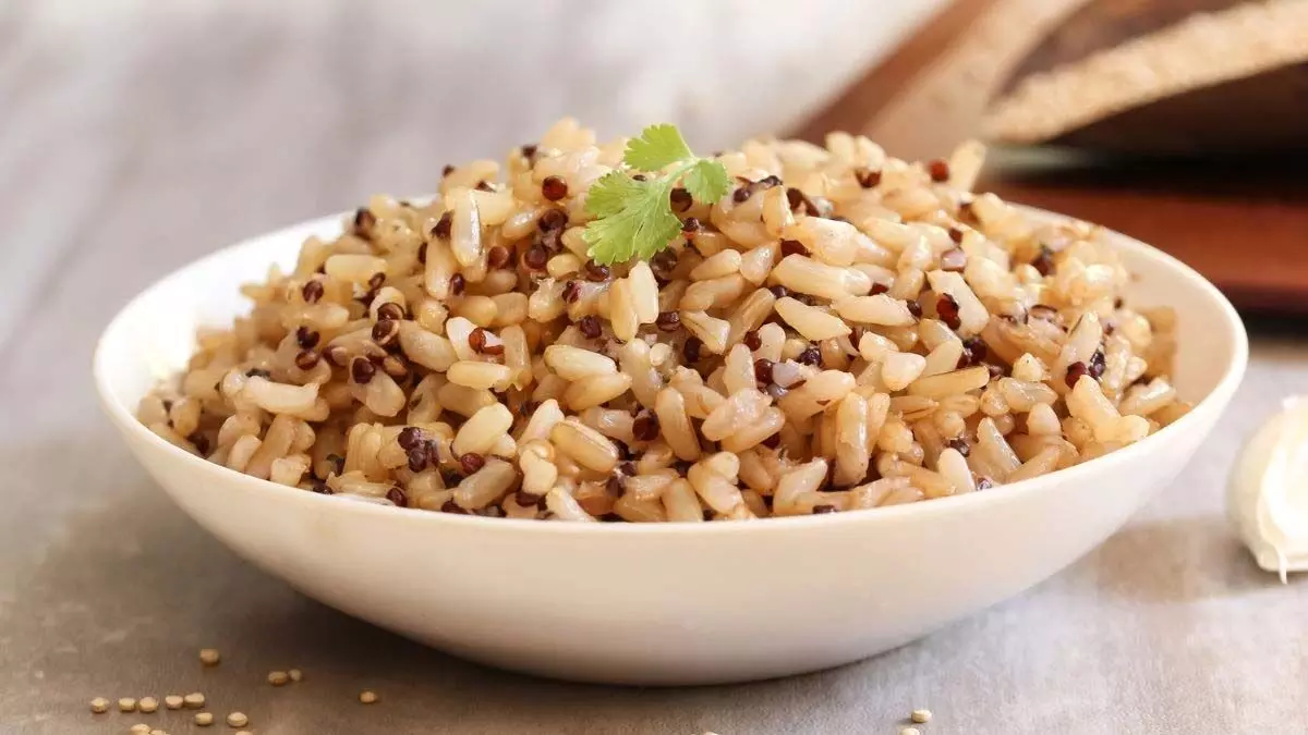brown rice: क्या ब्राउन राइस वाकई सेहतमंद है? जानें खाने के 5 साइड इफ़ेक्ट