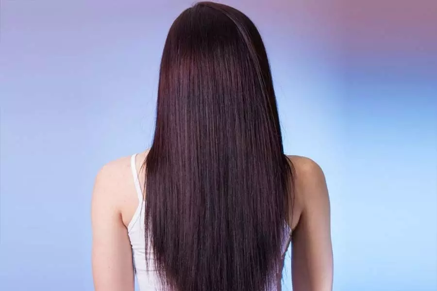 Hair Care: किचन की इस चीज के इस्तेमाल से घने और लंबे होंगे बाल