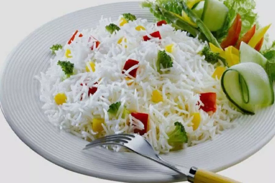 Cooking Tips: घर में आसानी से बनाएं रेस्टोरेंट जैसे खिले-खिले चावल